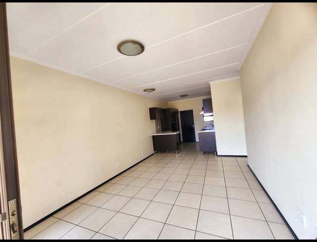 2 BEDROOM TOWNHOUSE FOR SALE IN NOORDWYK